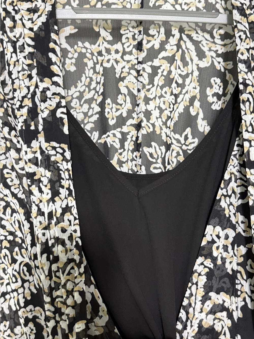 NWOT White House Black Market Dress with Paisley Print - Picture 3 of 14